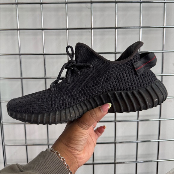 Adidas Yeezy Boost 350 V2 Static Black Non-Reflective Mens Size 11.5 - Picture 2 of 10